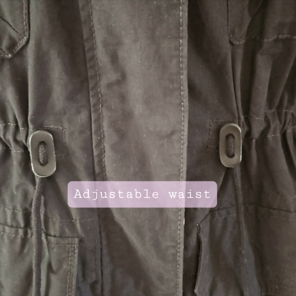 EUC - Columbia Lightweight Anorak Utility Jacket w/ Removable hood - Sz L - Picture 10 of 13